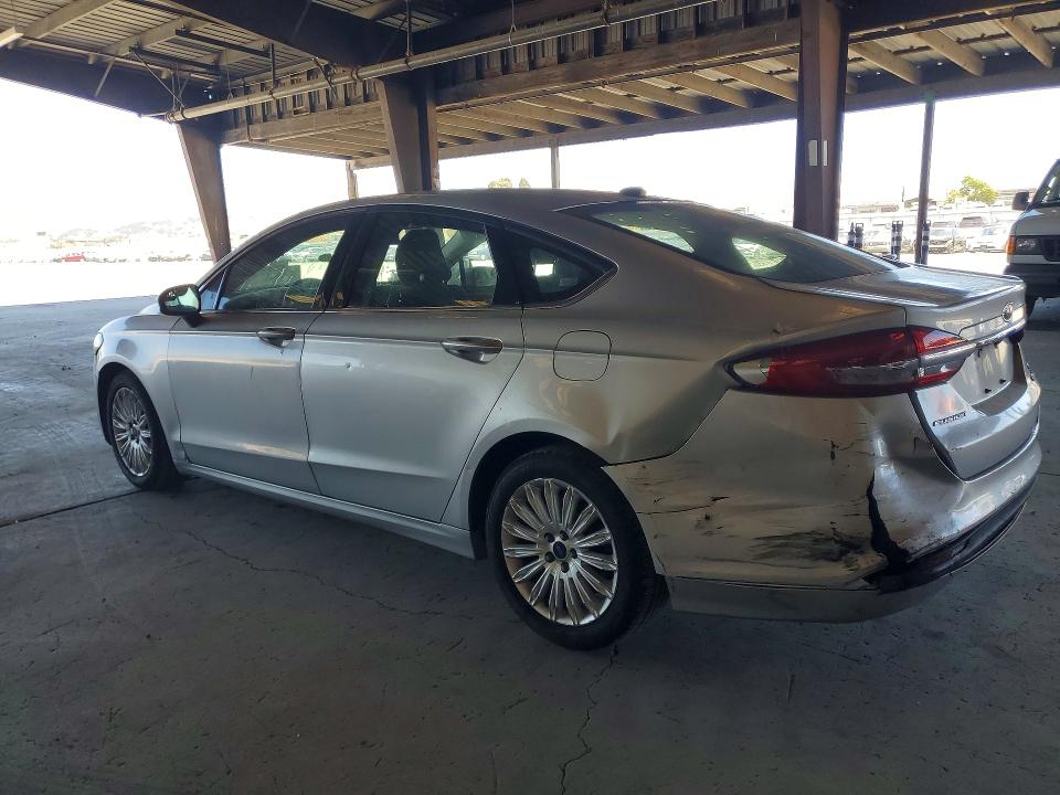 62443526 :رقم المزاد ، 3FA6P0LU4HR266286 vin ، 2017 Ford Fusion مزاد بيع
