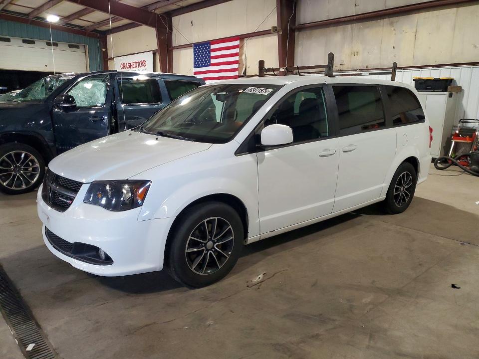 62471676 :رقم المزاد ، 2C4RDGBG4JR202605 vin ، 2018 Dodge Grand Caravan مزاد بيع
