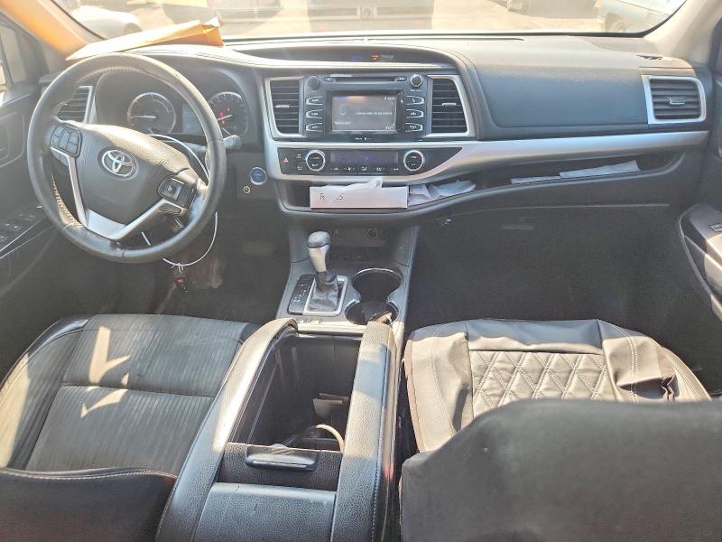 58083576 :رقم المزاد ، 5TDBCRFH0FS011846 vin ، 2015 Toyota Highlander مزاد بيع