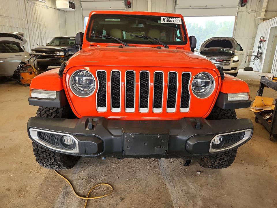 61067736 :رقم المزاد ، 1C4HJXEN5JW216325 vin ، 2018 Jeep Wrangler Unlimited مزاد بيع
