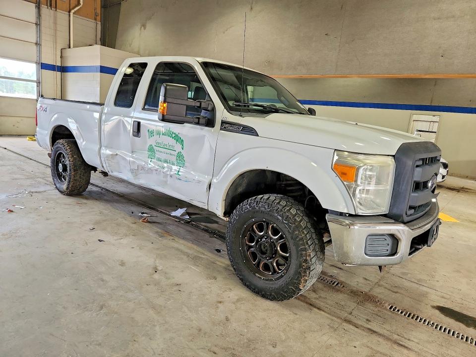 62085166 :رقم المزاد ، 1FT7X2B61DEB72649 vin ، 2013 Ford F250 مزاد بيع