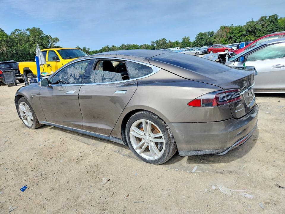 Продаж на аукціоні авто 2015 Tesla Model S, vin: 5YJSA1E23FF110220, номер лоту: 58924306