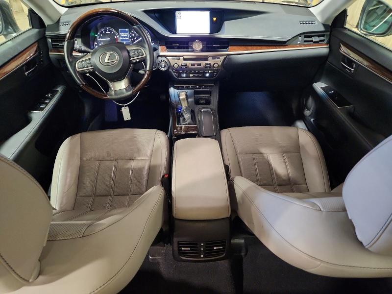 61629466 :رقم المزاد ، 58ABK1GG5JU084522 vin ، 2018 Lexus Es مزاد بيع