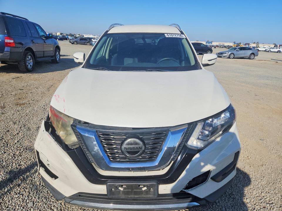 61072756 :رقم المزاد ، KNMAT2MT6JP600008 vin ، 2018 Nissan Rogue مزاد بيع