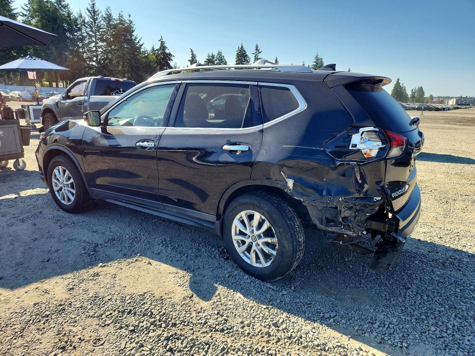 60977906 :رقم المزاد ، KNMAT2MV8JP585934 vin ، 2018 Nissan Rogue مزاد بيع