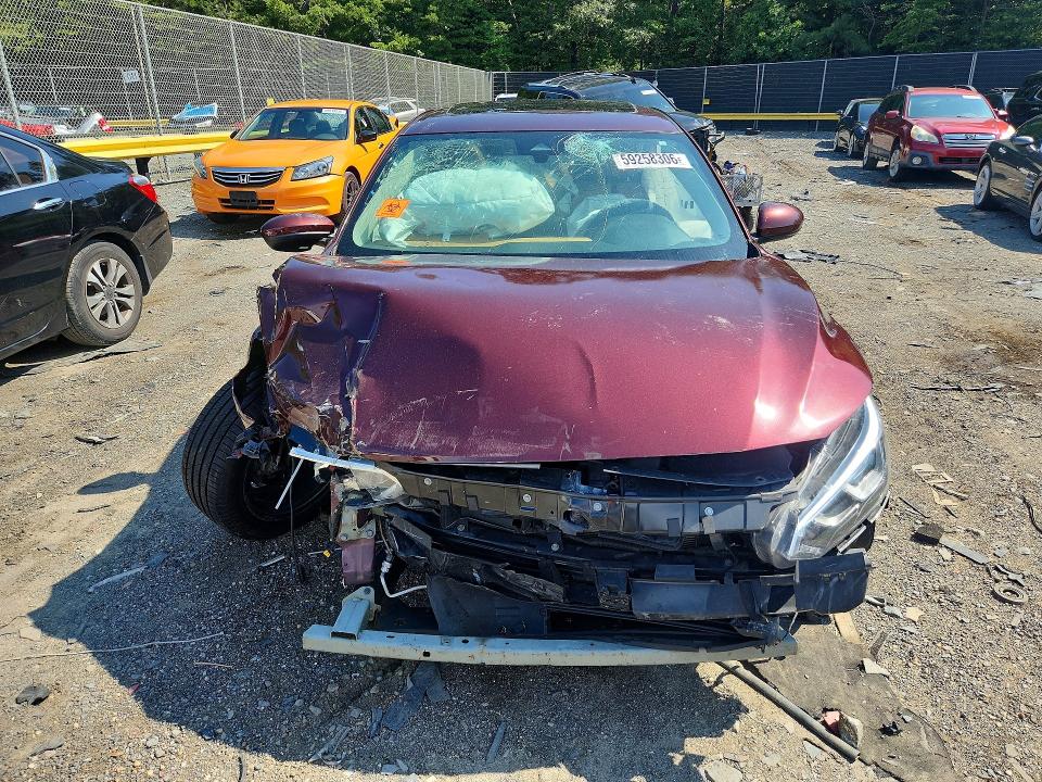 59258306 :رقم المزاد ، 3N1AB8CV2MY260502 vin ، 2021 Nissan Sentra مزاد بيع