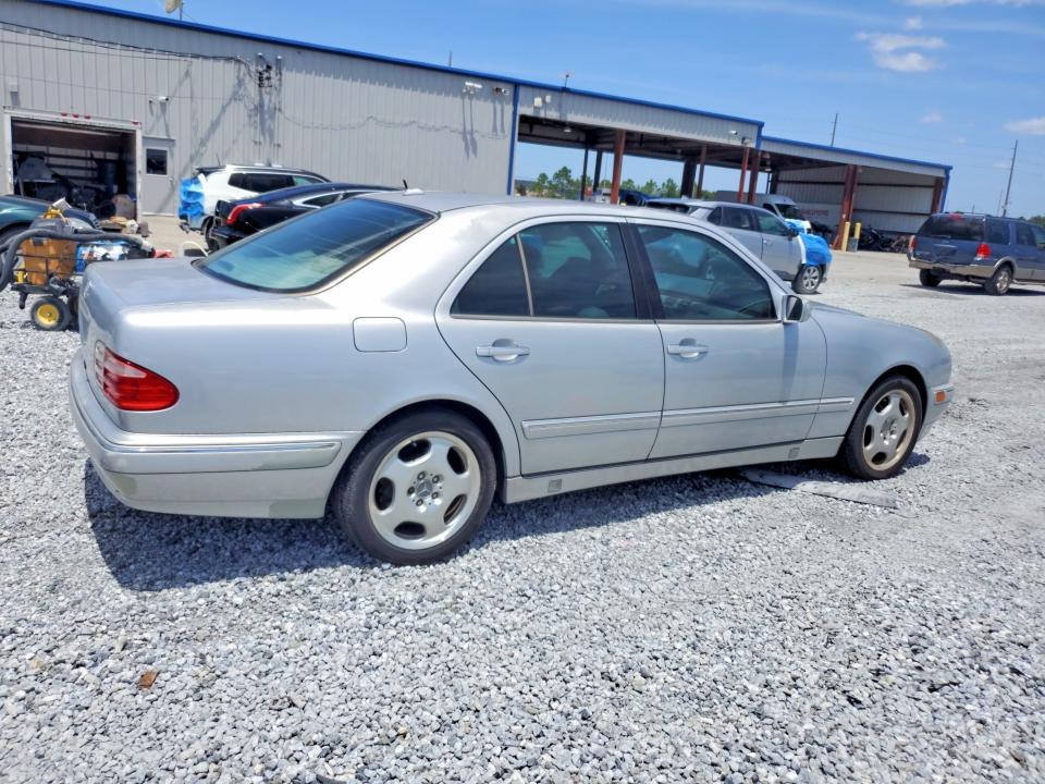 Auction sale of the 2000 Mercedes-benz E, vin: WDBJF65J4YB083793, lot number: 62301846