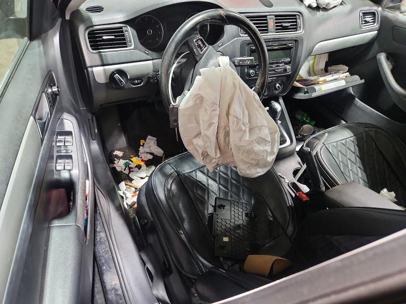 61885246 :رقم المزاد ، 3VWDP7AJ1DM368569 vin ، 2013 Volkswagen Jetta مزاد بيع