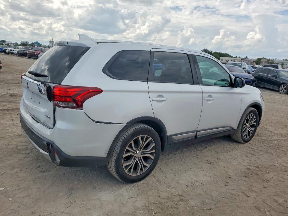 Продаж на аукціоні авто 2017 Mitsubishi Outlander, vin: JA4AZ2A39HZ056616, номер лоту: 63716456