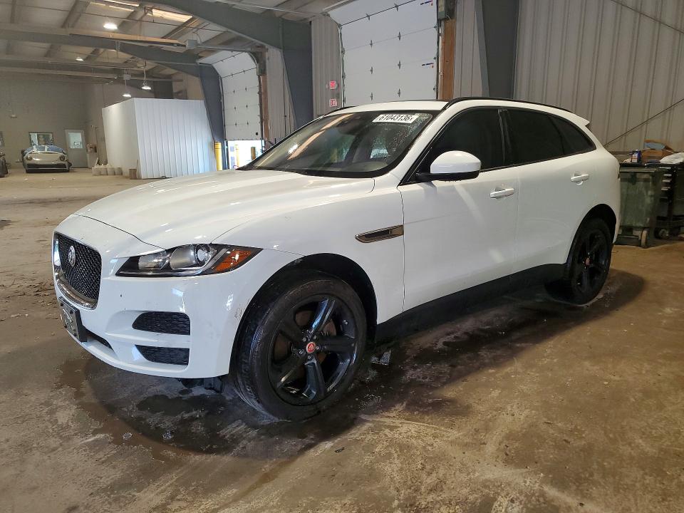 Продажа на аукционе авто 2017 Jaguar F-pace, vin: SADCJ2BV8HA884228, номер лота: 61043136