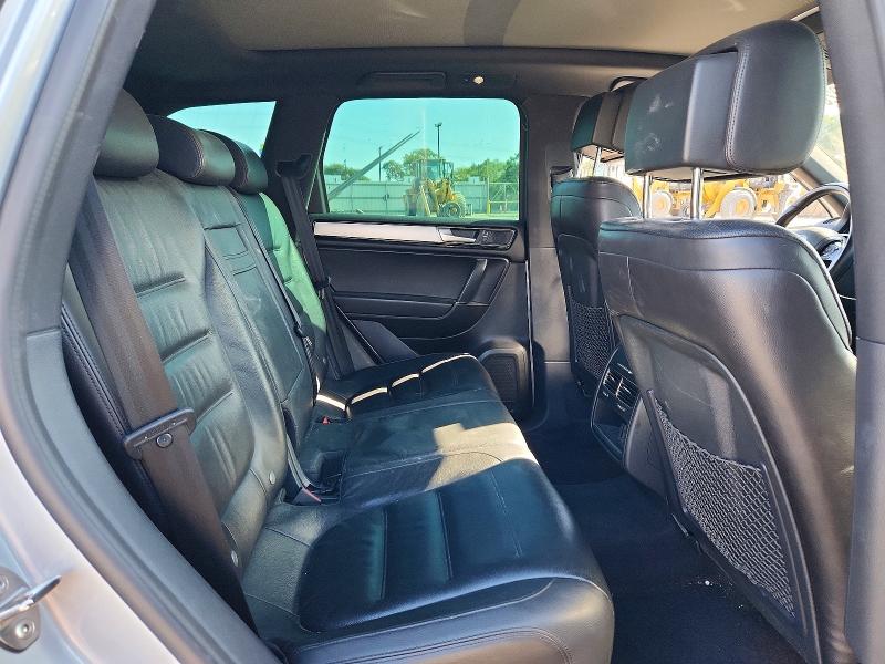 Продажа на аукционе авто 2017 Volkswagen Touareg, vin: WVGRF7BP2HD006309, номер лота: 62092056