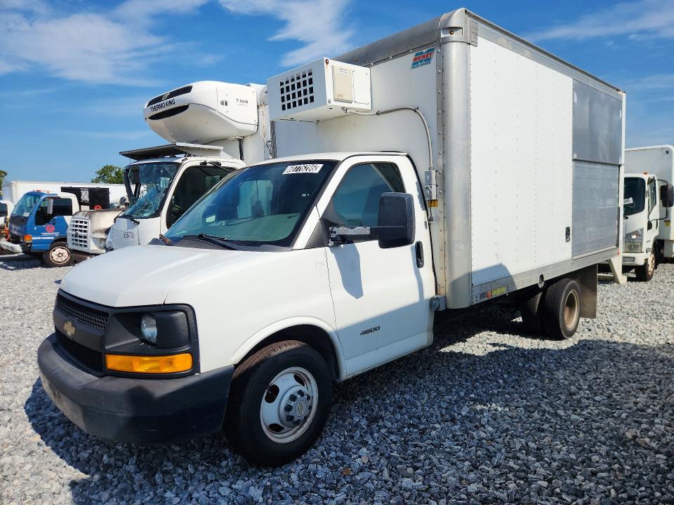 69819946 :رقم المزاد ، 1GB6G5CG2E1195018 vin ، 2014 Chevrolet Express G4500 مزاد بيع