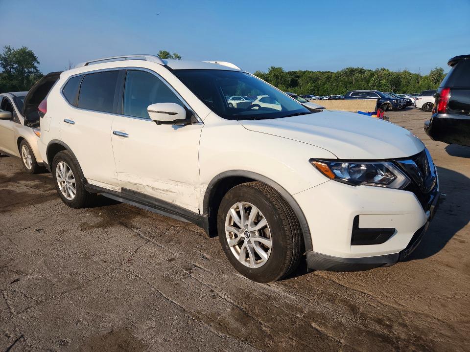 Продажа на аукционе авто 2017 Nissan Rogue, vin: KNMAT2MV3HP589433, номер лота: 60937276