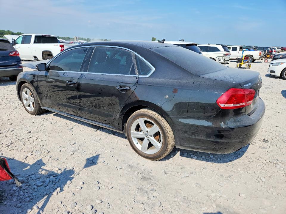 Продажа на аукционе авто 2015 Volkswagen Passat, vin: 1VWAT7A31FC103526, номер лота: 60670936