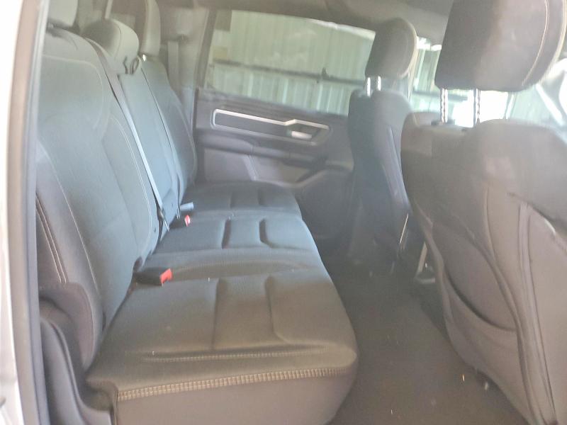 61965836 :رقم المزاد ، 1C6SRFFT3NN427824 vin ، 2022 Ram 1500 مزاد بيع