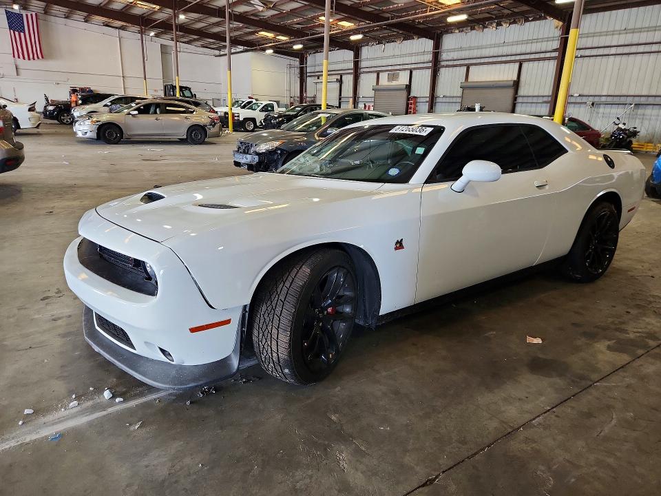61265036 :رقم المزاد ، 2C3CDZFJXLH198595 vin ، 2020 Dodge Challenger مزاد بيع