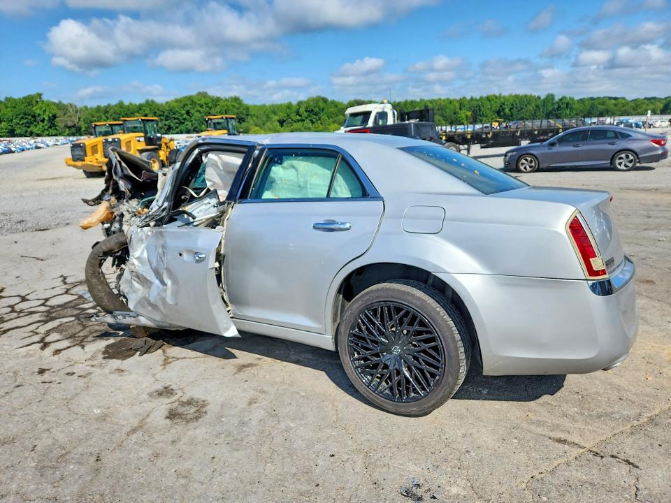 61288636 :رقم المزاد ، 2C3CCAET4CH242534 vin ، 2012 Chrysler 300c مزاد بيع