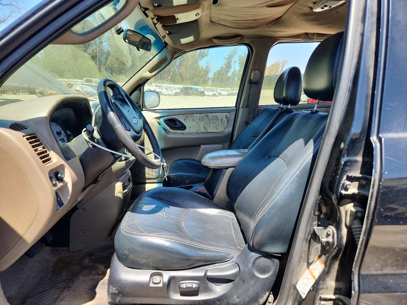 60639826 :رقم المزاد ، 1FMCU04181KB93231 vin ، 2001 Ford Escape مزاد بيع