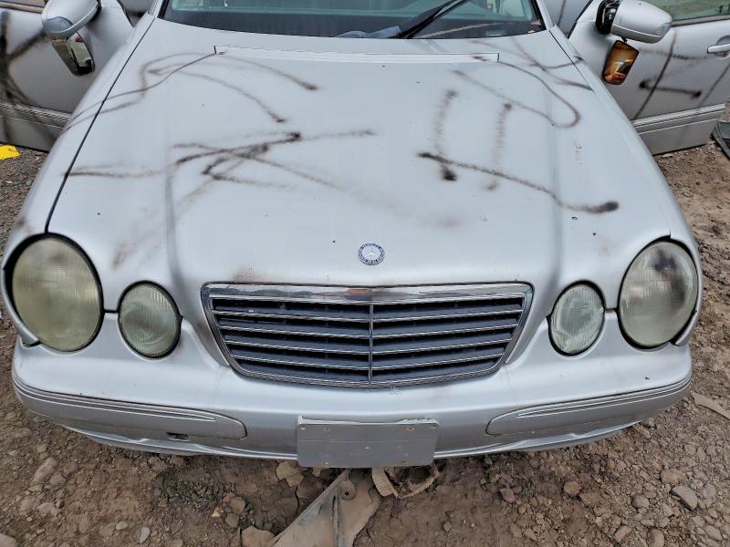 62280666 :رقم المزاد ، WDBJF70J32B488595 vin ، 2002 Mercedes-benz E مزاد بيع