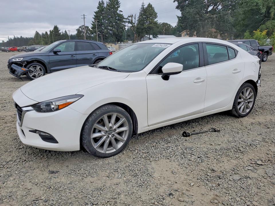 2017 Mazda 3 მანქანა იყიდება აუქციონზე, vin: 3MZBN1V78HM104697, აუქციონის ნომერი: 60254206