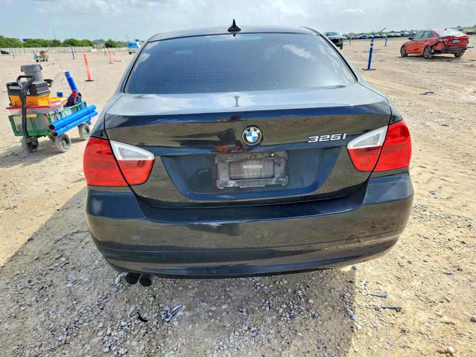 Продажа на аукционе авто 2006 Bmw 325, vin: WBAVB13566PT19218, номер лота: 61813276