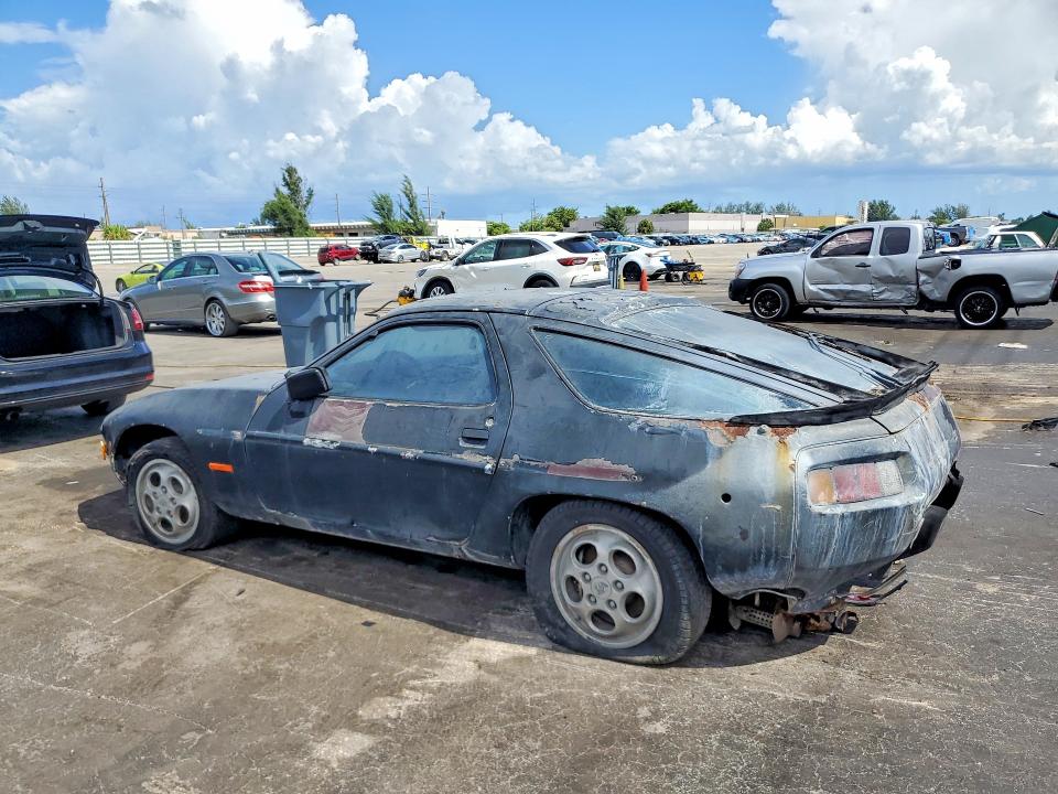 Продажа на аукционе авто 1983 Porsche 928, vin: WP0ZZZ92ZDS840133, номер лота: 62946366