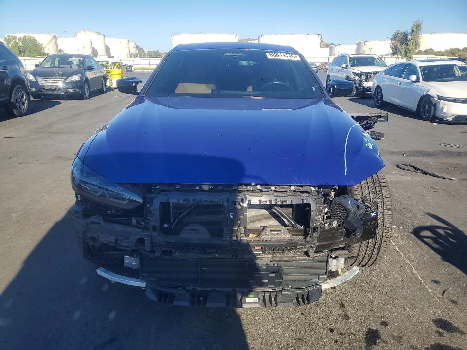 60844146 :رقم المزاد ، WBY33AW06PFN54795 vin ، 2023 Bmw I4 مزاد بيع