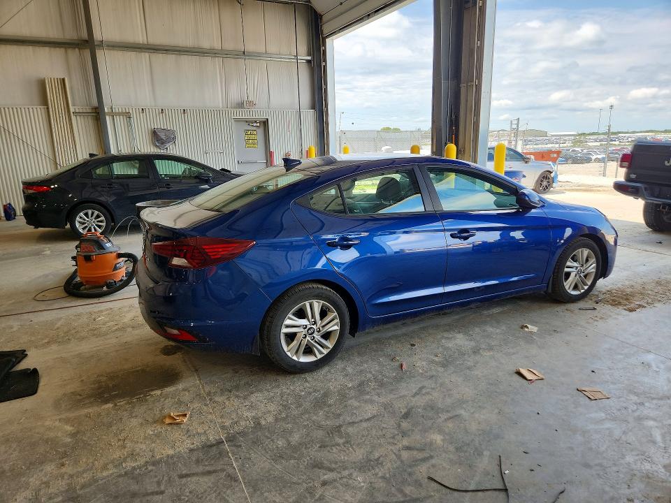 60302426 :رقم المزاد ، 5NPD84LF5KH491575 vin ، 2019 Hyundai Elantra مزاد بيع