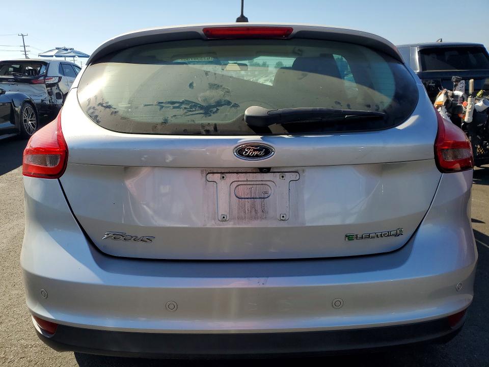 Продажа на аукционе авто 2016 Ford Focus, vin: 1FADP3R45GL380018, номер лота: 63358756