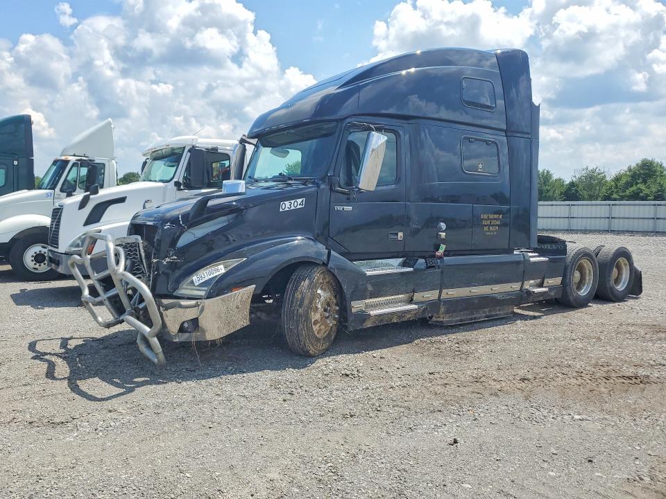 Auction sale of the 2020 Volvo Vn, vin: 4V4NC9TJ1LN253779, lot number: 68765236