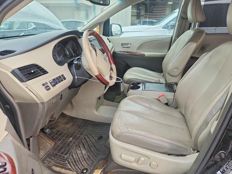 61862106 :رقم المزاد ، 5TDDK3DC6ES072021 vin ، 2014 Toyota Sienna مزاد بيع