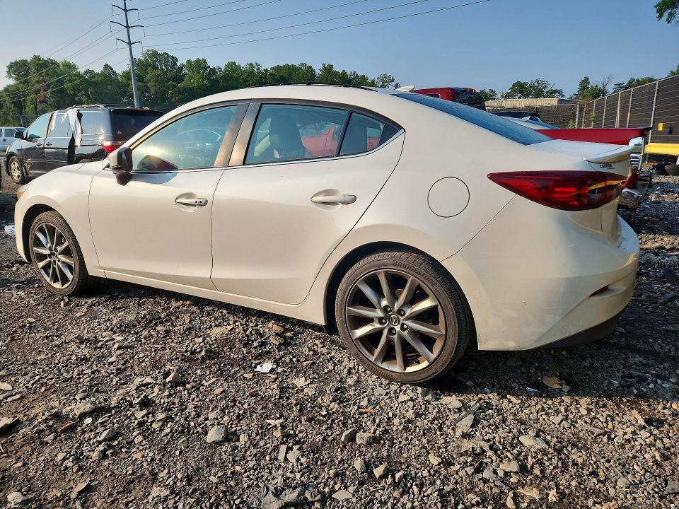 Продажа на аукционе авто 2018 Mazda 3, vin: 3MZBN1V39JM264798, номер лота: 62763106