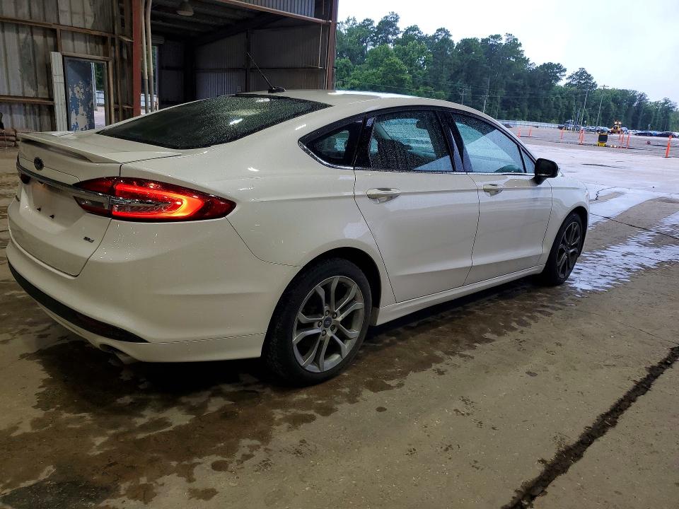 60516886 :رقم المزاد ، 3FA6P0HD1HR339512 vin ، 2017 Ford Fusion مزاد بيع