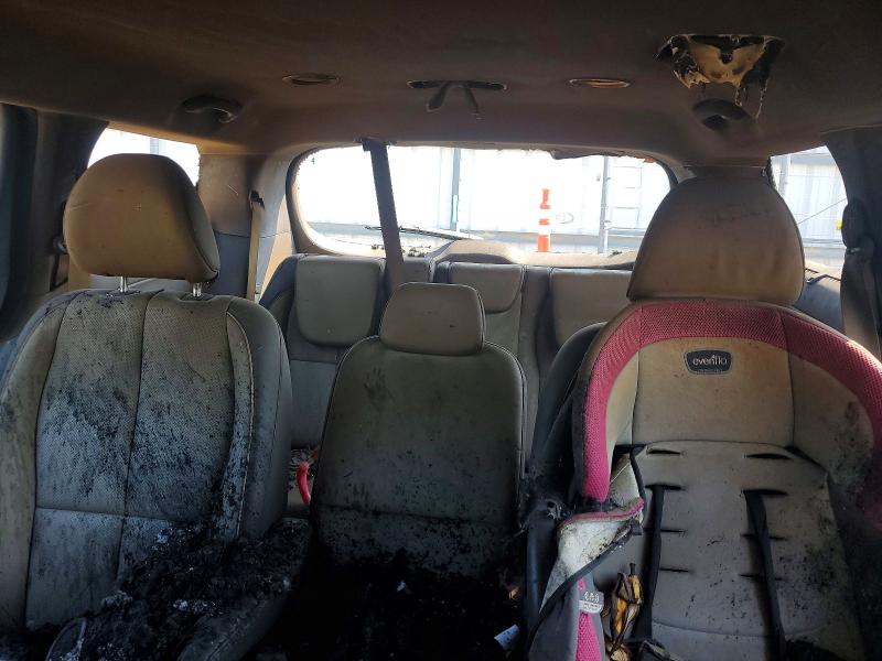2018 Kia Sedona მანქანა იყიდება აუქციონზე, vin: KNDMB5C12J6372631, აუქციონის ნომერი: 59542966