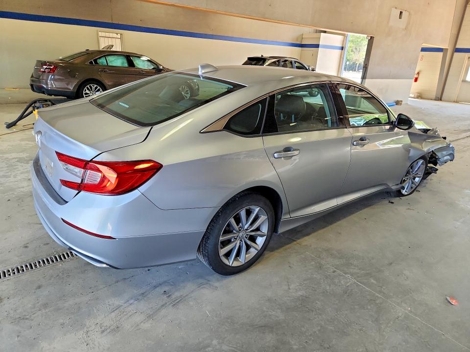 63362946 :رقم المزاد ، 1HGCV1F11MA040660 vin ، 2021 Honda Accord مزاد بيع