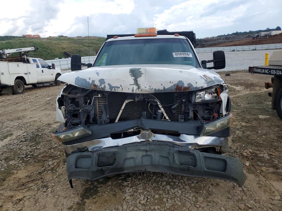 60989956 :رقم المزاد ، 1GBJC33D06F198777 vin ، 2006 Chevrolet Silverado مزاد بيع
