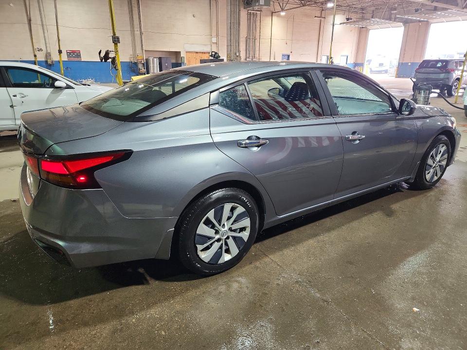 61426216 :رقم المزاد ، 1N4BL4BV5PN362893 vin ، 2023 Nissan Altima مزاد بيع