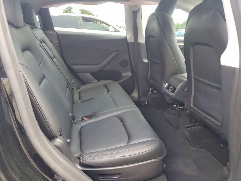 Продаж на аукціоні авто 2025 Tesla Model Y, vin: 7SAYGAEE5SF296875, номер лоту: 60563436