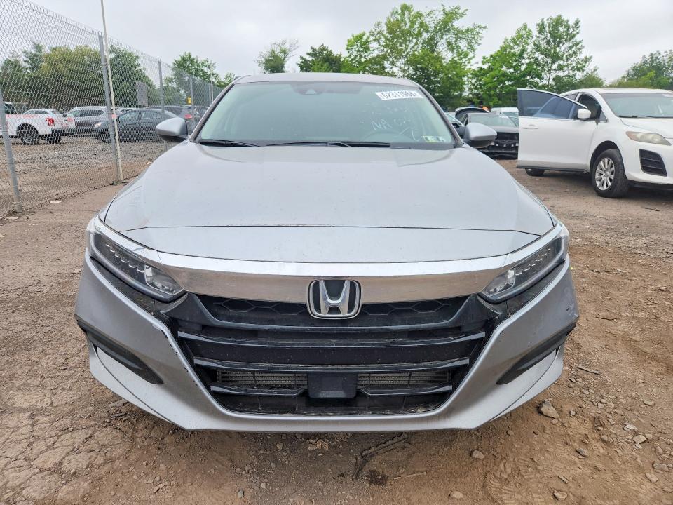 62311966 :رقم المزاد ، 1HGCV1F16KA140105 vin ، 2019 Honda Accord مزاد بيع