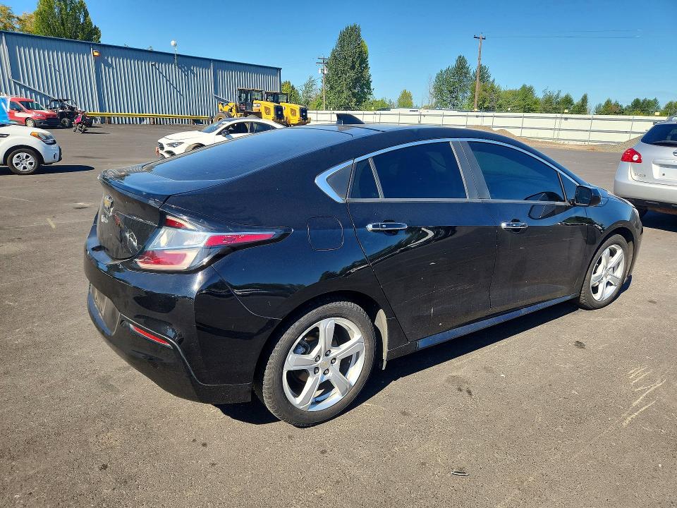 62689116 :رقم المزاد ، 1G1RA6S58HU105446 vin ، 2017 Chevrolet Volt مزاد بيع