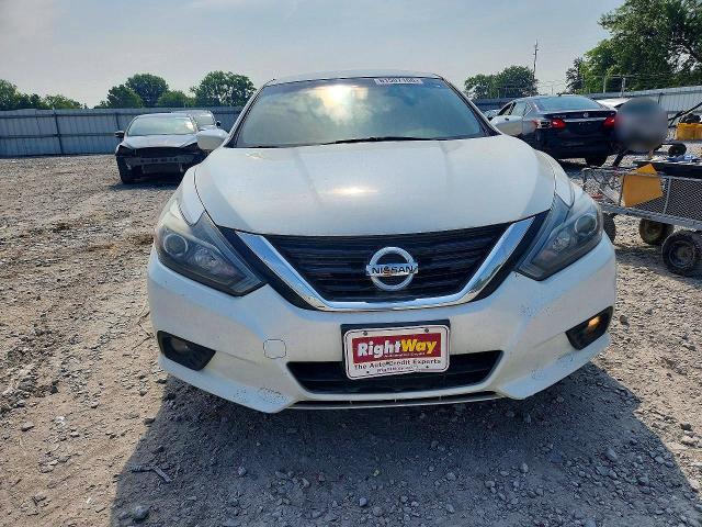 61507166 :رقم المزاد ، 1N4AL3AP9JC200051 vin ، 2018 Nissan Altima مزاد بيع