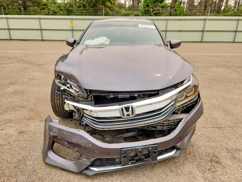 60987576 :رقم المزاد ، 1HGCR2F54HA129352 vin ، 2017 Honda Accord مزاد بيع