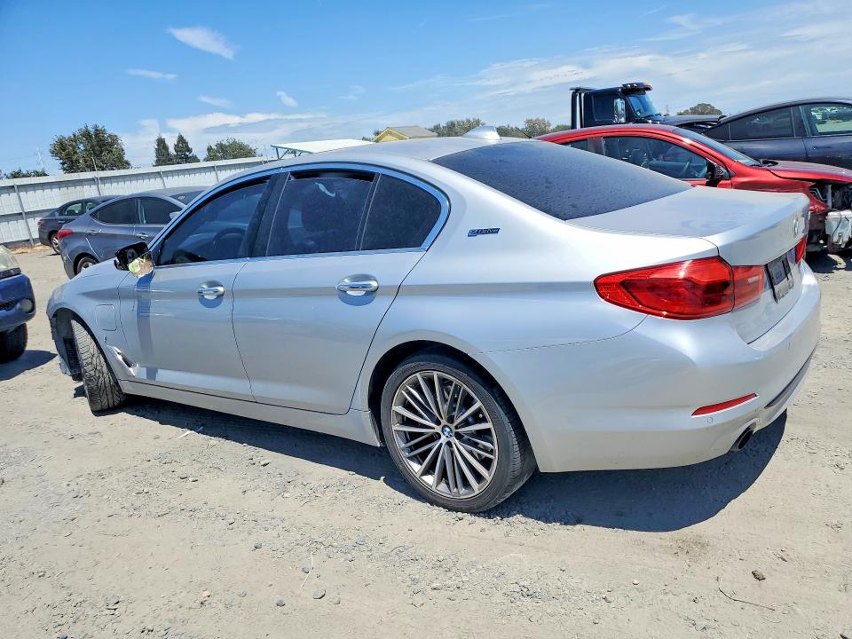 61931456 :رقم المزاد ، WBAJA9C55JB253346 vin ، 2018 Bmw 530e مزاد بيع