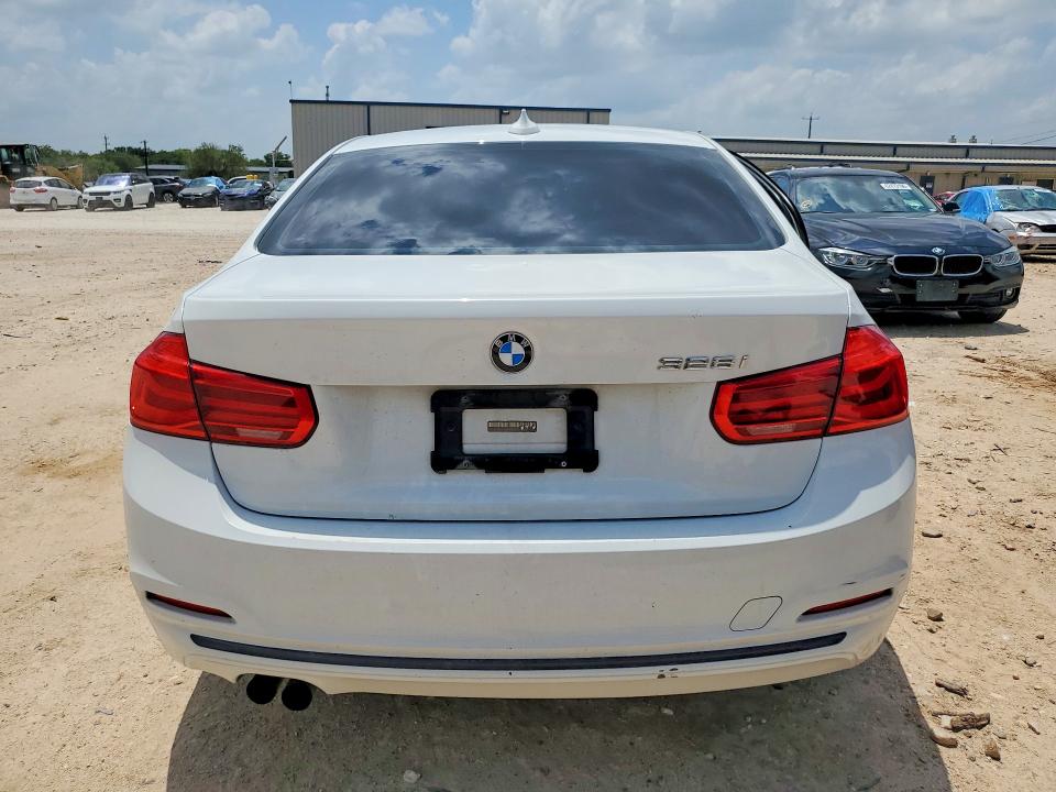 62666736 :رقم المزاد ، WBA8E9G53GNT44216 vin ، 2016 Bmw 328 مزاد بيع