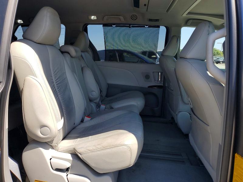 62866356 :رقم المزاد ، 5TDYK3DC7BS085860 vin ، 2011 Toyota Sienna مزاد بيع