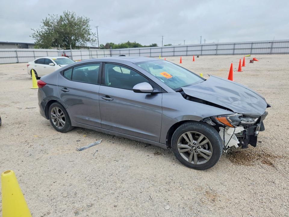 60746616 :رقم المزاد ، 5NPD84LF7JH276200 vin ، 2018 Hyundai Elantra مزاد بيع