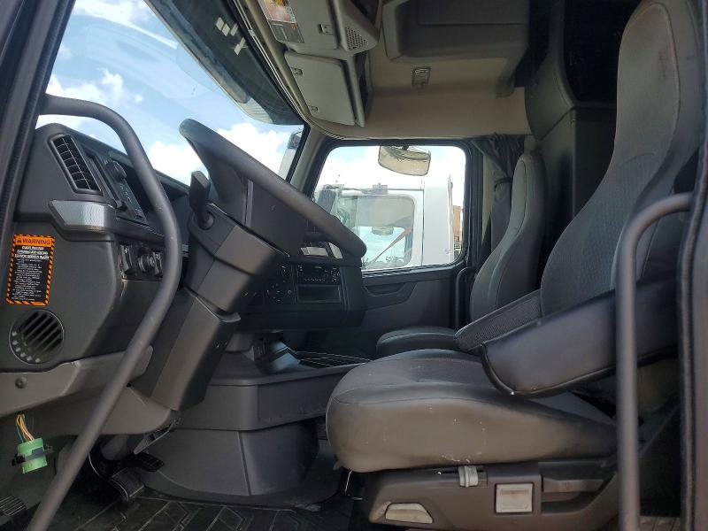 Продажа на аукционе авто 2020 Volvo Vn, vin: 4V4NC9TJ1LN253779, номер лота: 68765236