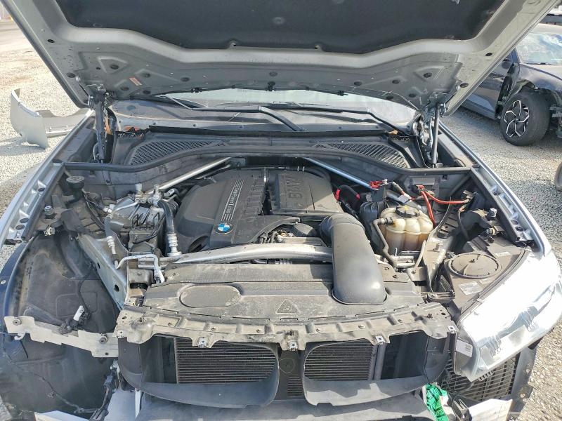 60716276 :رقم المزاد ، 5UXKR2C5XJ0Z20462 vin ، 2018 Bmw X5 مزاد بيع