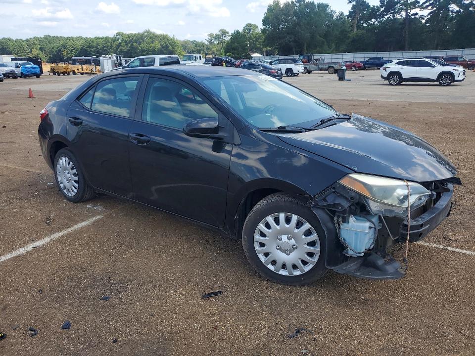 62830086 :رقم المزاد ، 5YFBURHE4FP357388 vin ، 2015 Toyota Corolla مزاد بيع