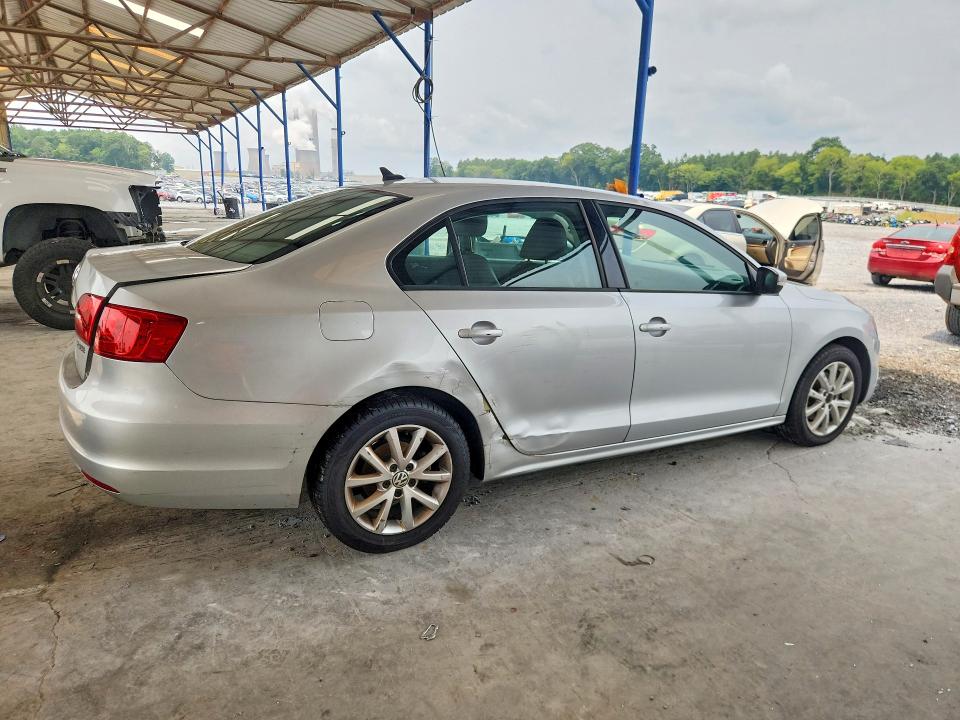 62709406 :رقم المزاد ، 3VWDP7AJ8CM377445 vin ، 2012 Volkswagen Jetta مزاد بيع